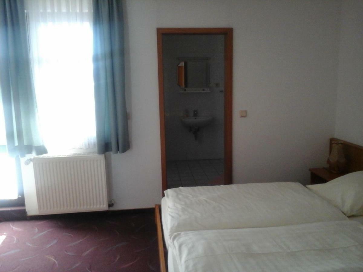 Landhotel Zur Krone Kieselbach Exterior photo